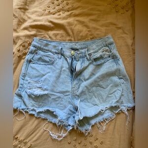 Highest rise 90’s boyfriend shorts